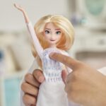 (E9717/ E8880) Hasbro Disney Frozen Musical Adventure Elsa Κούκλα Που Τραγουδάει 